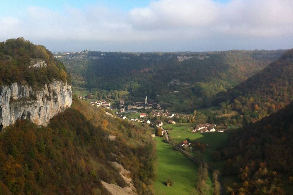 Magnifique vue sur Baume les messieurs in Baume-les-Messieurs, Jura Francais