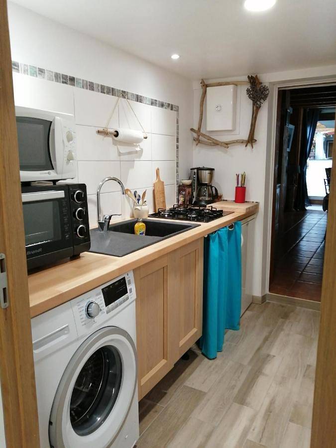 Chambre d’hôte pour 6 personnes, avec vue et jardin dans la Loire - 2