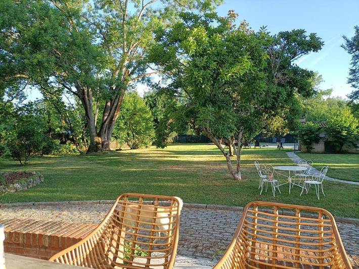 Gîte pour 2 personnes, avec jardin ainsi que piscine et vue à Lamagistère - 4