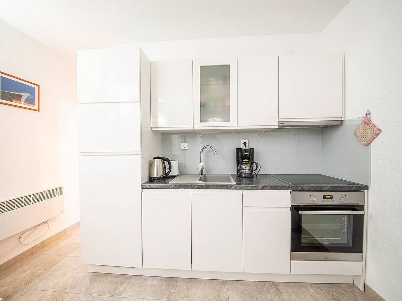 Ganze Wohnung, Apartments Magdalena - Standard Apartment with Terrace and Sea View (A2) in Bol, Brac