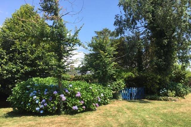 Location de vacances pour 5 personnes, avec jardin à Tréogat - 4