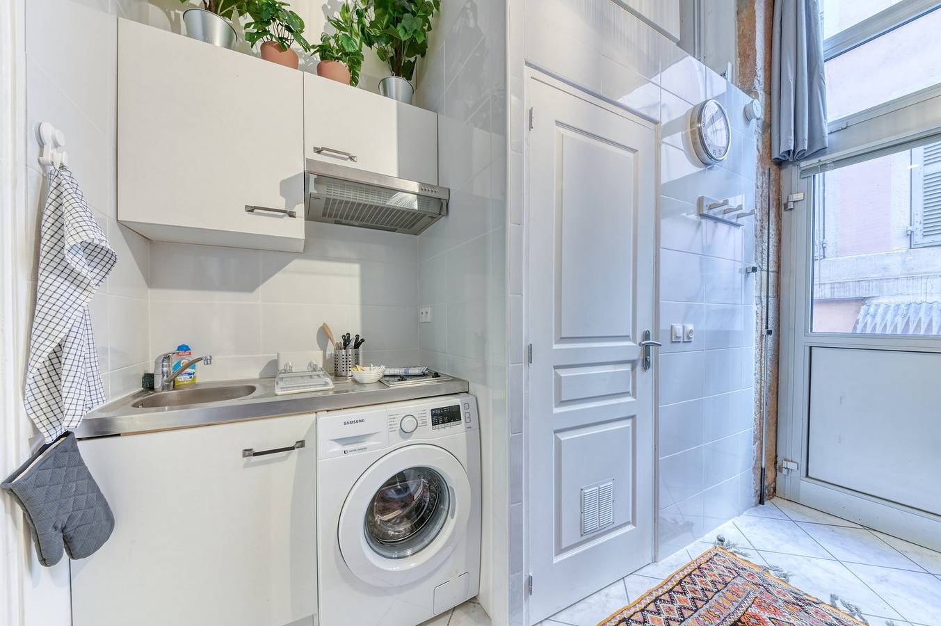 Entire studio, Guestready essential - duplex Croix Rousse in Lyon, Rhône