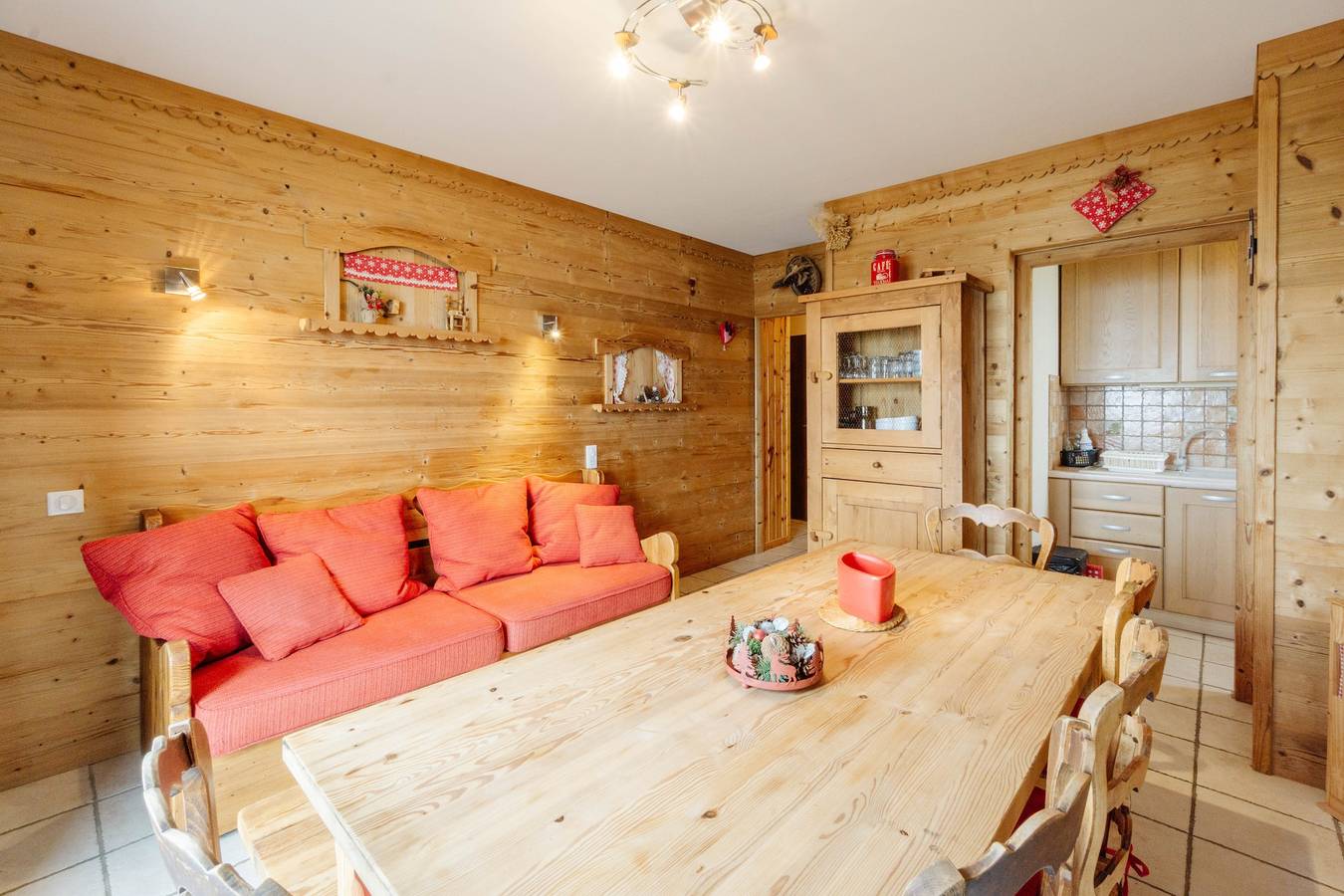 Appartement entier, Appartement "La Centaurée" avec vue sur les montagnes, jardin partagé et Wi-Fi in La Toussuire, Fontcouverte-la-Toussuire