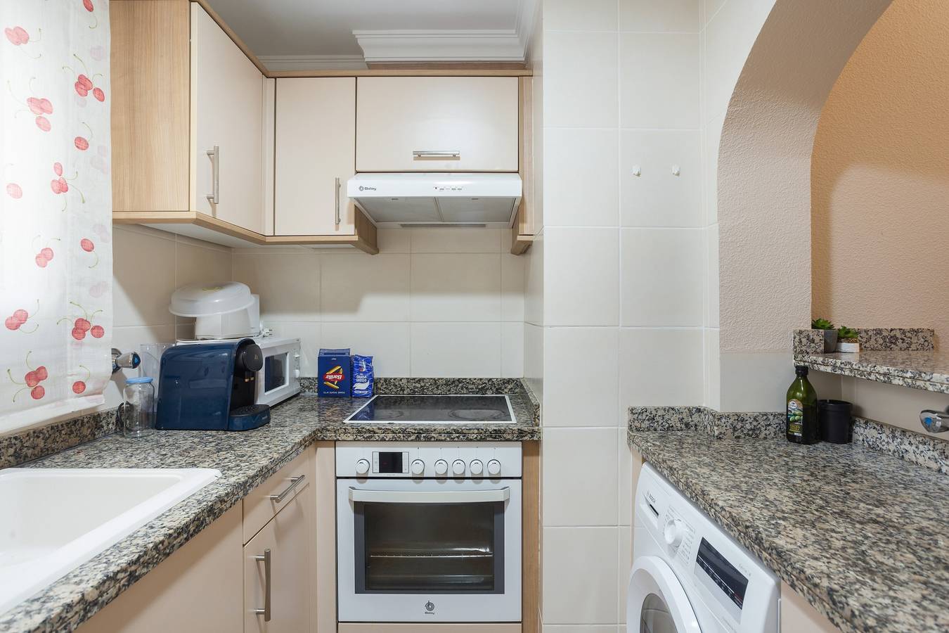 Ganze Wohnung, Apartment 'Met Oliva' in Oliva nahe Strand und Reitzentrum in Oliva, Costa Blanca