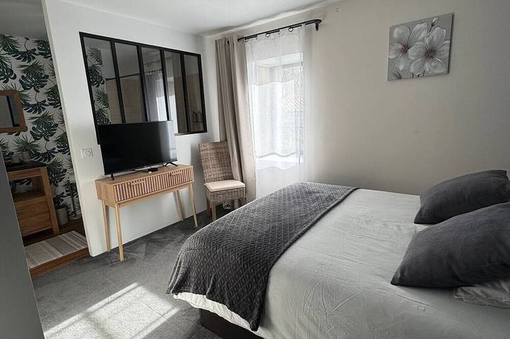 Location de vacances pour 2 personnes, avec piscine et jardin à Aigrefeuille-d'Aunis - 2