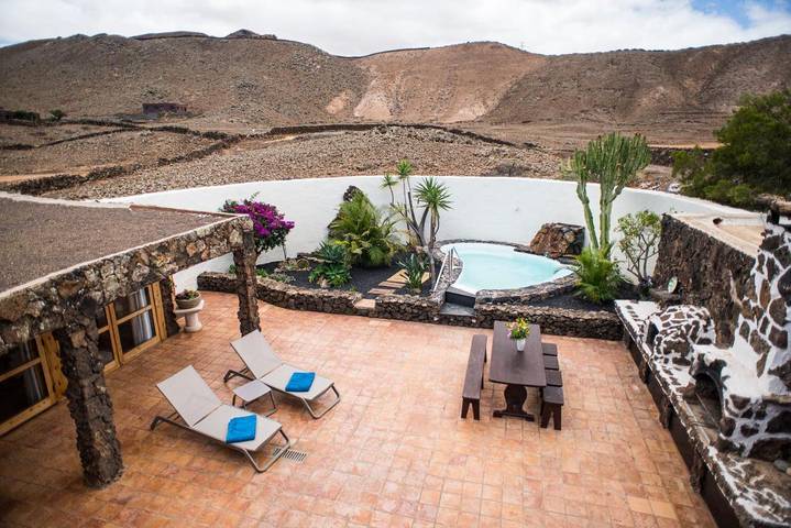 Chalet para 4 personas, con vistas además de jardín y piscina, Se admiten mascotas en Fuerteventura - 2