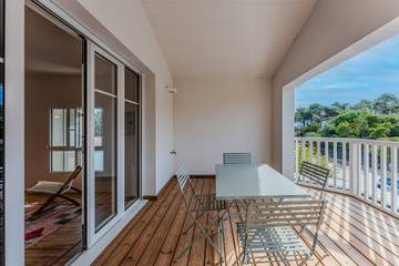 Gîte pour 4 personnes, avec balcon dans Plage de Bélisaire