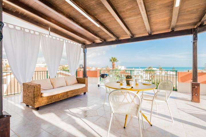 Ferienwohnung für 3 Personen, mit Ausblick und Terrasse in Marina di Ragusa - 2