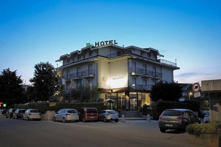 Hôtel pour 2 personnes, avec jardin à Caraglio