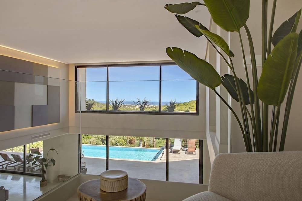 Luxurious villa with sea view and an amazing scenery in Sotogrande, San Roque