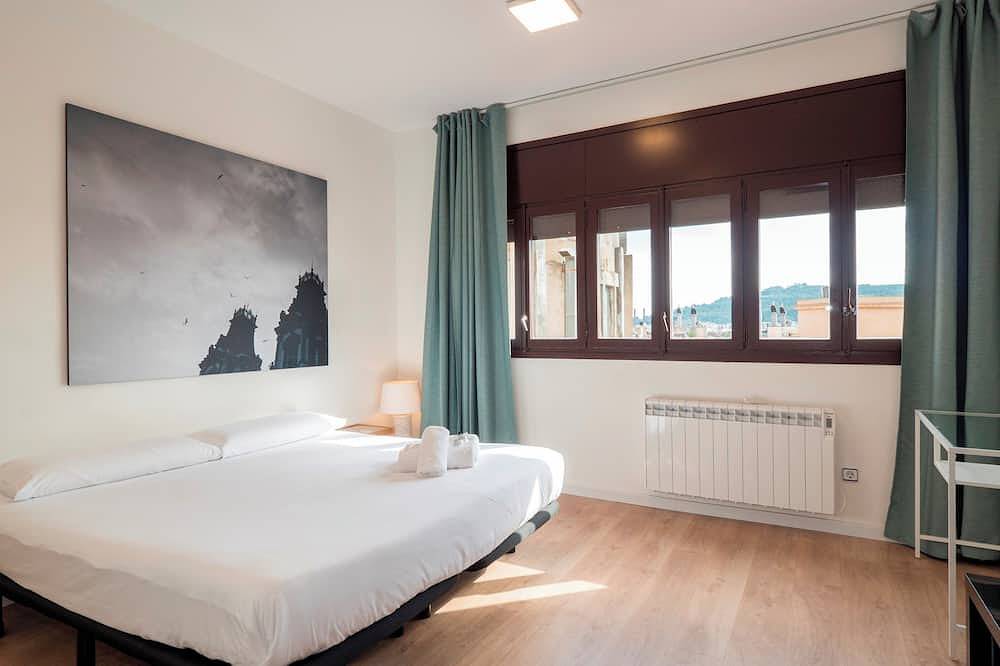 Entire apartment, Bebarceloner Pelayo Studios in Barcelona Centre, Barcelona