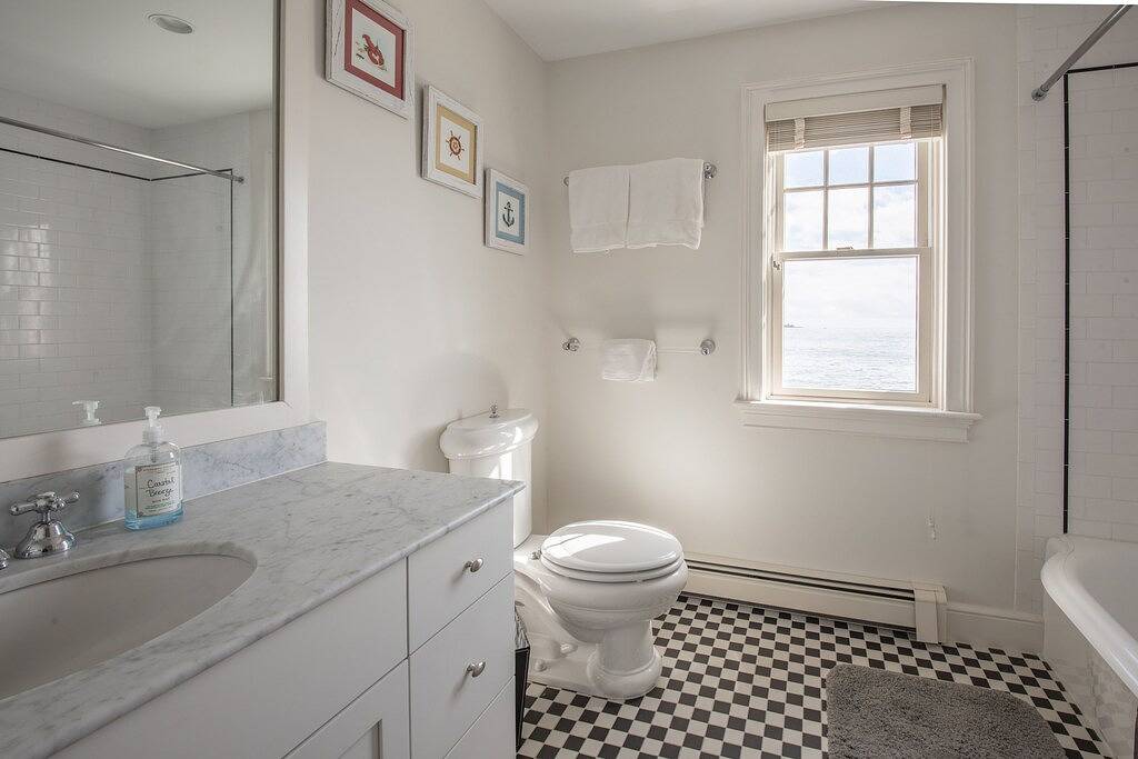 Spectacular 4-Bedroom Luxury Home with Ocean and Mother's Beach Views! in Kennebunk, York County