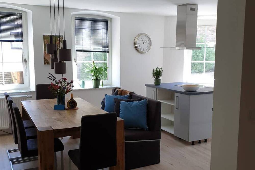 Ganze Wohnung, Ferienwohnung & Alpakas für bis zu 5 Personen in Unterfranken - Dipbach in Maindreieck