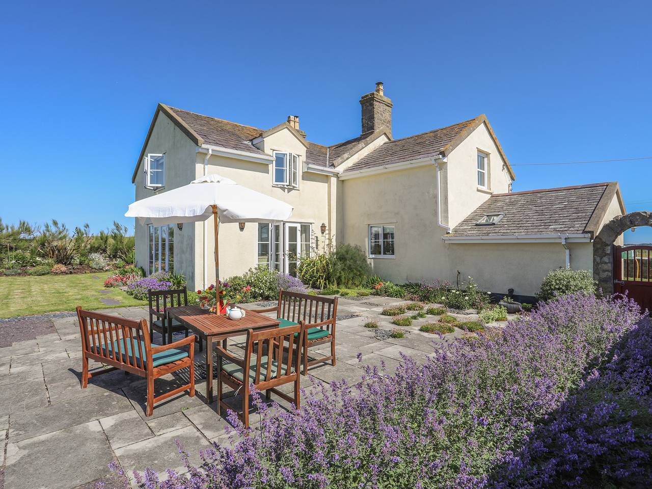 Warren Farmhouse in Gwynedd