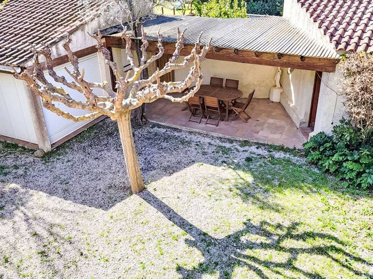 Résidence les Figuiers fleurs in Six-Fours-les-Plages, Region de Toulon