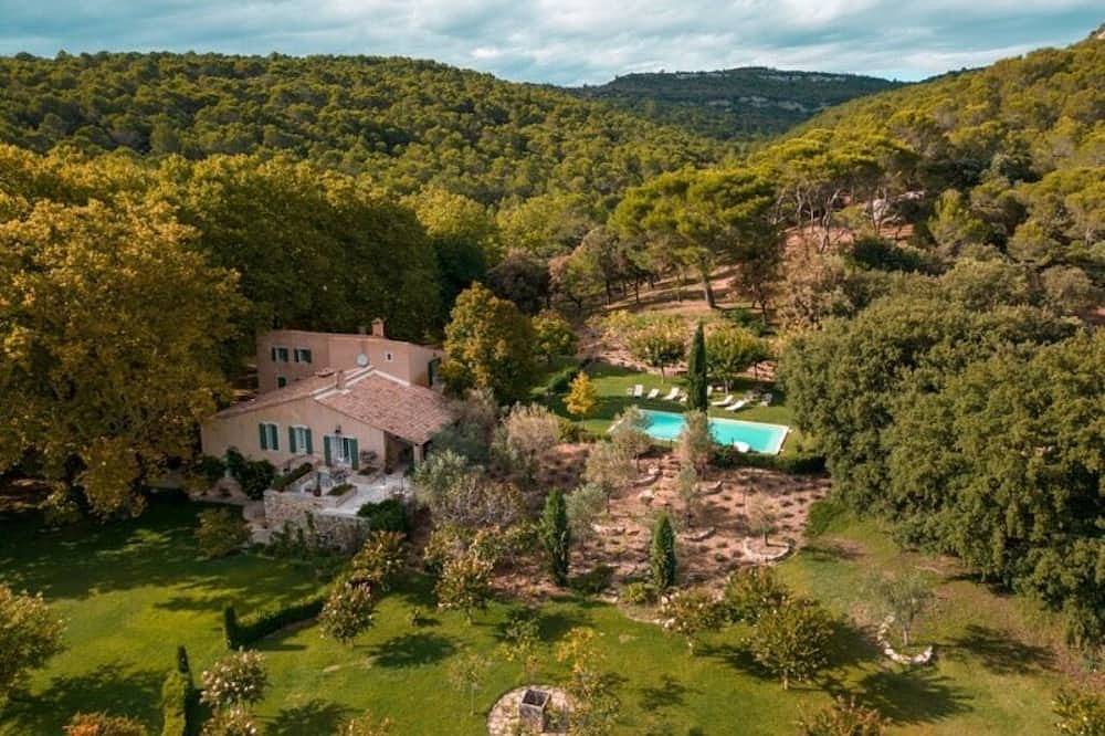 Hübsches provenzalisches Landhaus 900 m2, mit Pool und Tennis in Bollène, Vaucluse