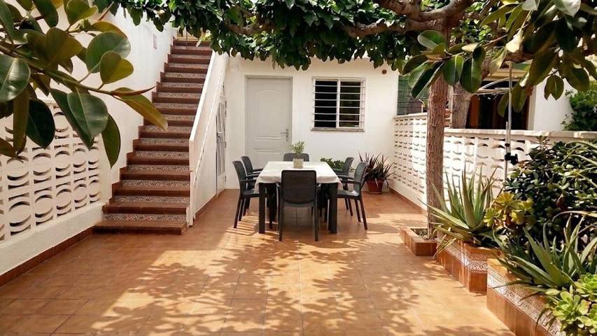 Ferienwohnung für 5 Personen, mit Balkon und Terrasse in Castellón de la Plana