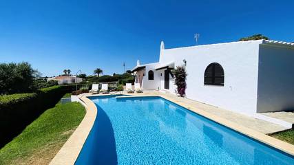 Villa in Sant Lluís, Coast of Menorca für 7 