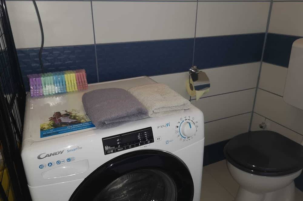 Ganzjährig offenes Ferienhaus mit Swimmingpool und Whirlpool. Hunde willkommmen! in Döbrököz, Komitat Tolnau