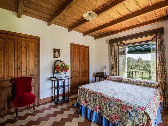 Casa de vacaciones para 16 personas, con Terraza además de Jardín y Piscina en Aracena