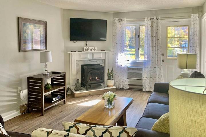 Ferienwohnung für 6 Personen, mit Ausblick und Balkon sowie Pool - 1