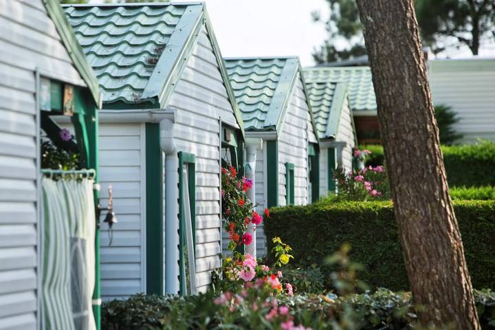 Mobil home pour 4 personnes, avec terrasse et piscine à La Faute-sur-Mer - 4