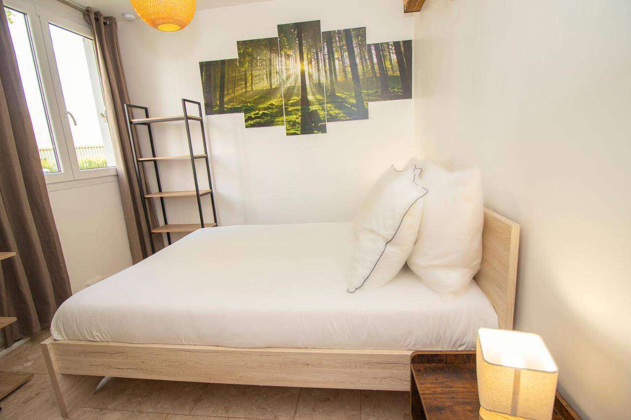 Appartement de vacances entier, La Garden Room Logement en Colocation in Le Plessis-Robinson, Hauts-de-Seine