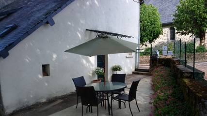 Gîte pour 4 personnes, avec terrasse à Planchez
