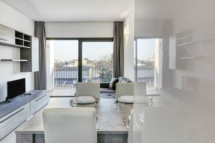 Apartamento "Giuliano Superior 1" con balcón y Wi-Fi in Castellón de Ampurias, Alt Empordà