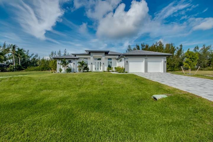 Location de vacances pour 8 personnes, avec jacuzzi et jardin à Cape Coral - 2