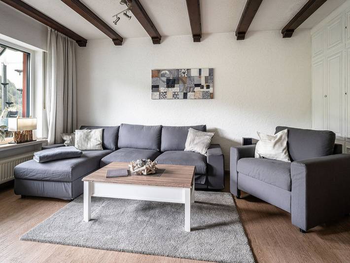 Chalet für 4 Personen, mit Balkon/Terrasse und Sauna sowie Balkon, kinderfreundlich in Willingen - 2