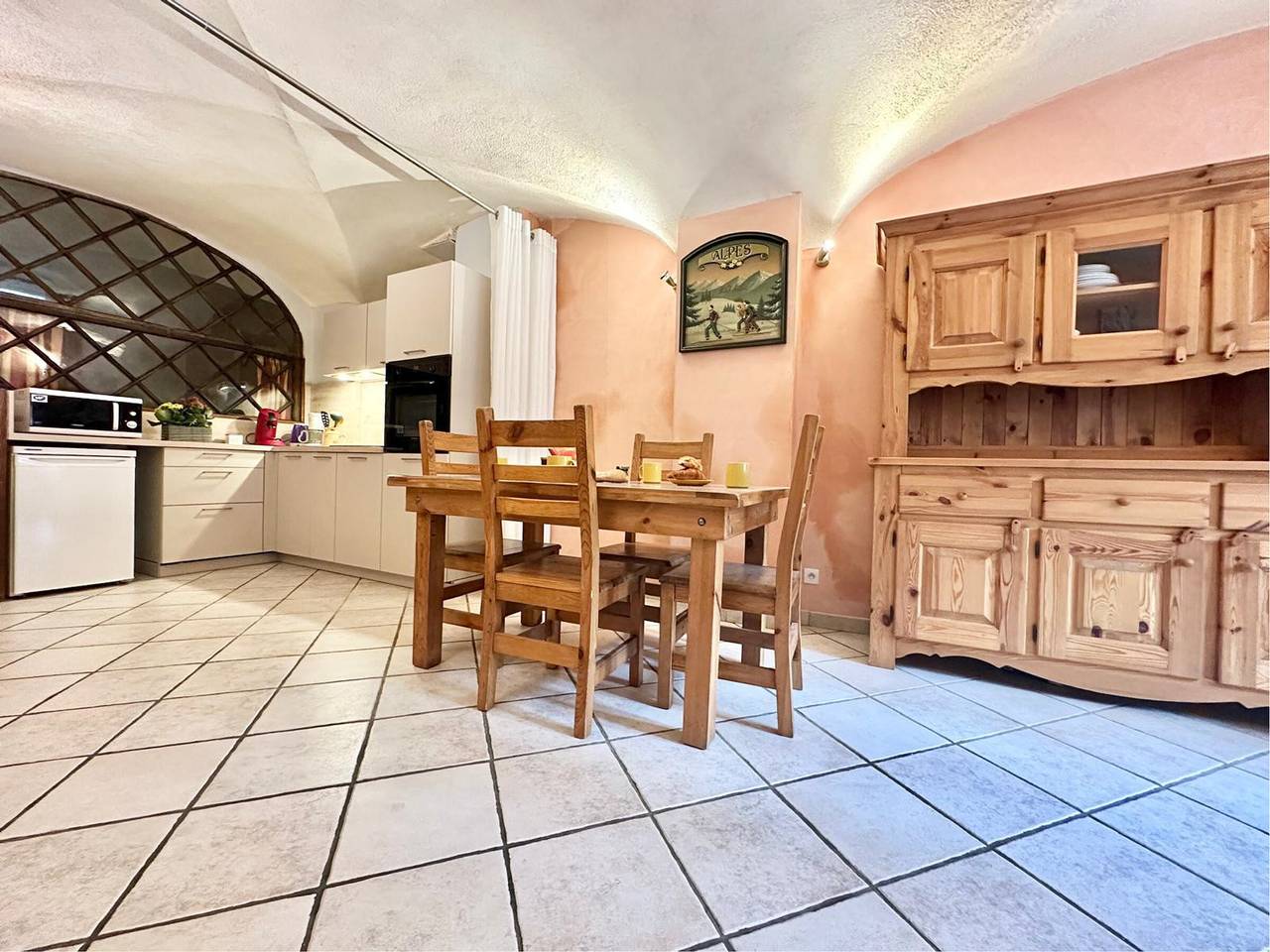 Apartamento entero, Encantador apartamento de 2 piezas con Wi-Fi y parking en La Salle-les-Alpes in La Salle les Alpes, Serre Chevalier