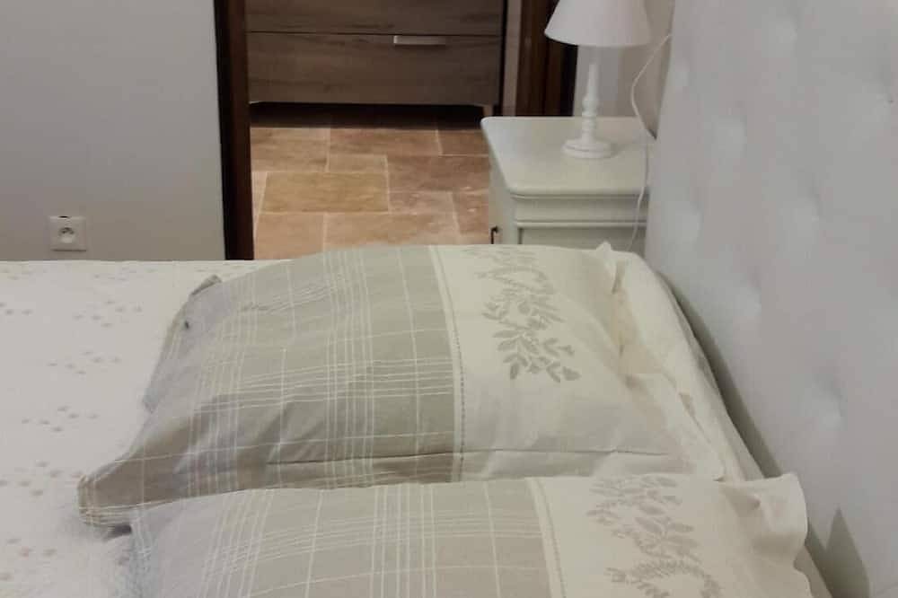 Holiday home \"Chez brunette in Cabasse, Brignoles region