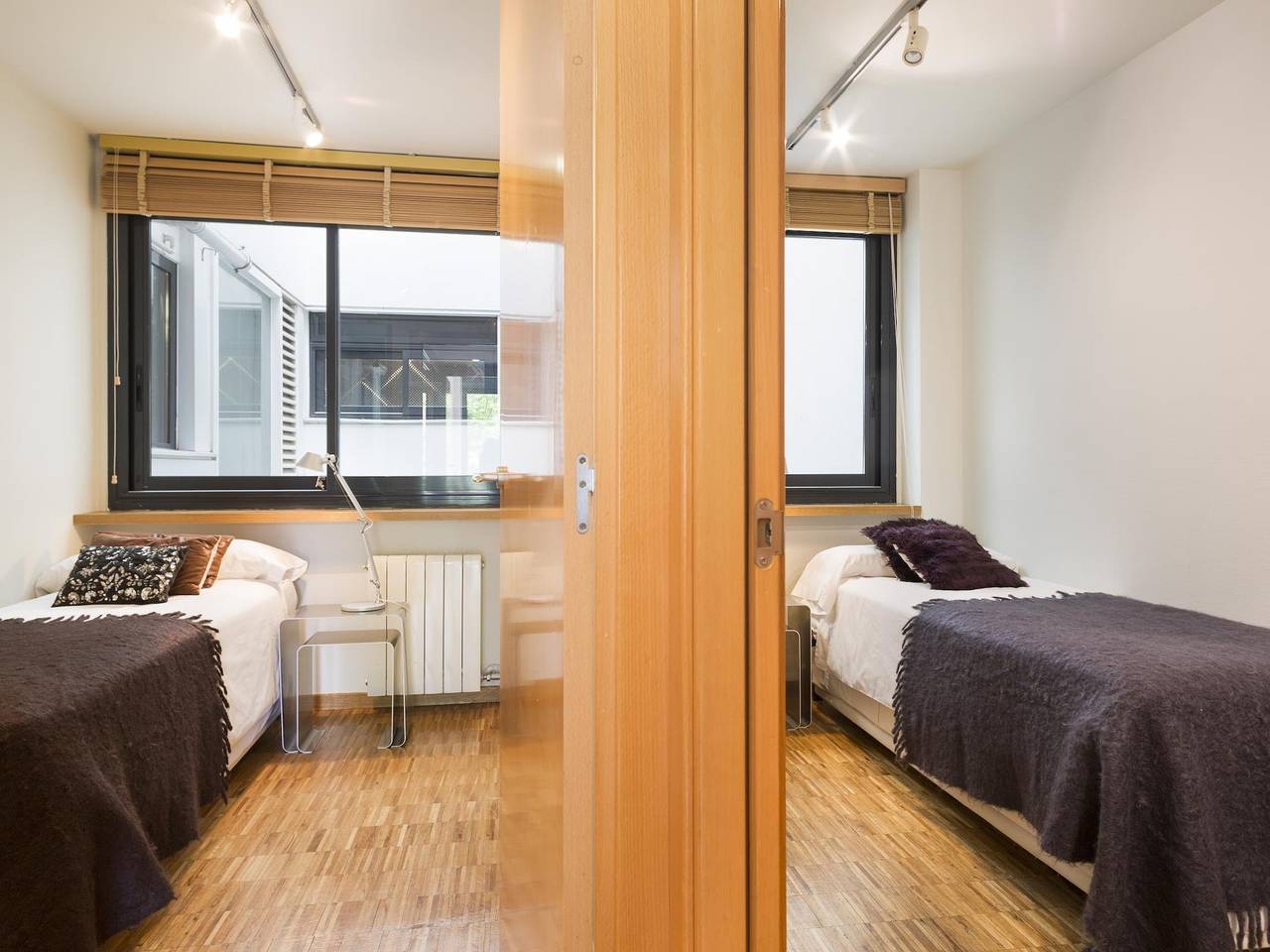 Geheel vakantieappartement, Vakantieappartement voor 6 personen met balkon in Barcelona Centre, Barcelona
