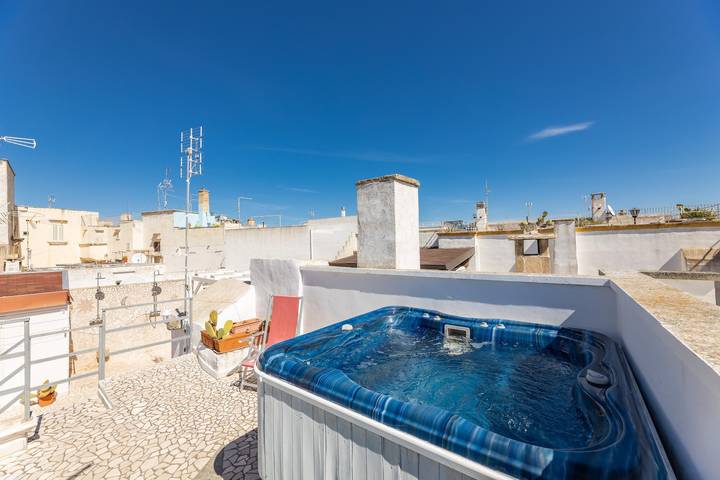 Gîte pour 8 personnes, avec jacuzzi et balcon à Gallipoli - 3