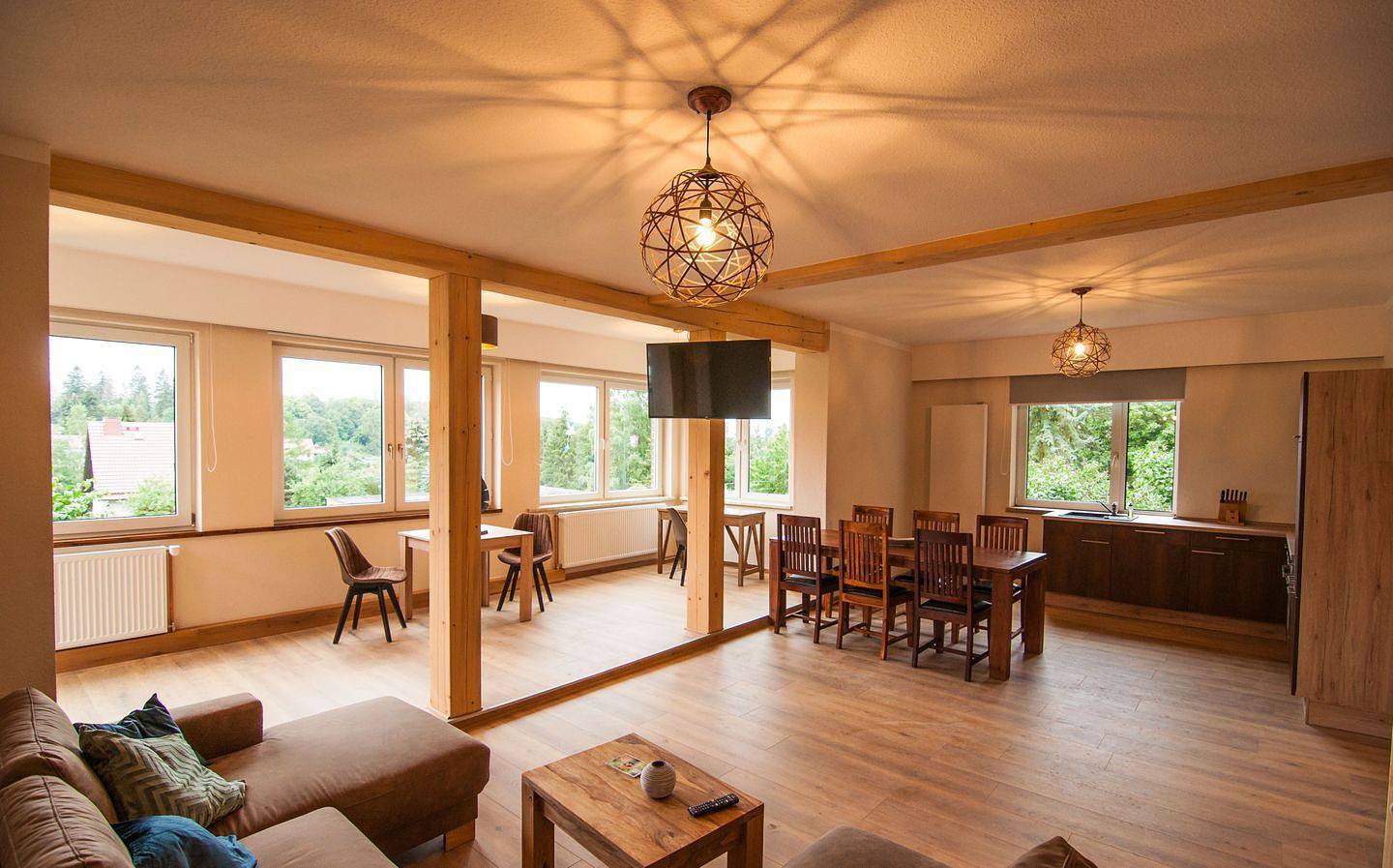 Stilvolles Ferienhaus mit Sauna und großem Garten für Gruppen bis 9 Personen in Friedrichsbrunn, Thale