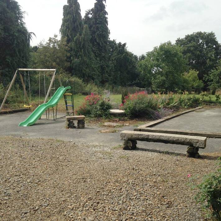 Location de vacances pour 12 personnes, avec jardin et vue à Sacey