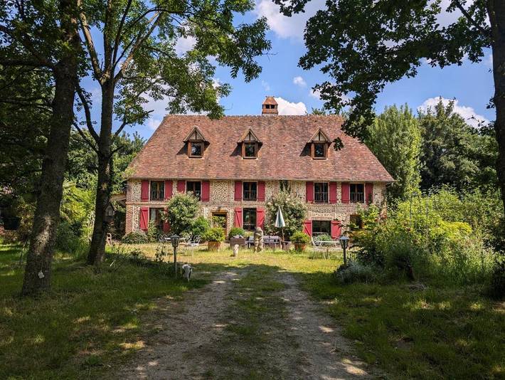 Gîte pour 12 personnes, avec vue ainsi que jardin et sauna, animaux acceptés dans Anceins