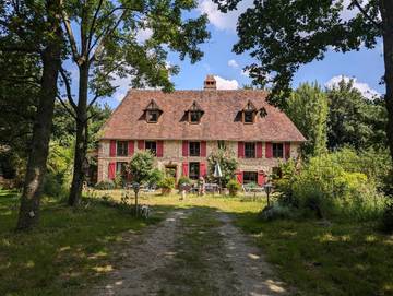 Gîte pour 12 personnes, avec jardin ainsi que sauna et vue, animaux acceptés dans Anceins