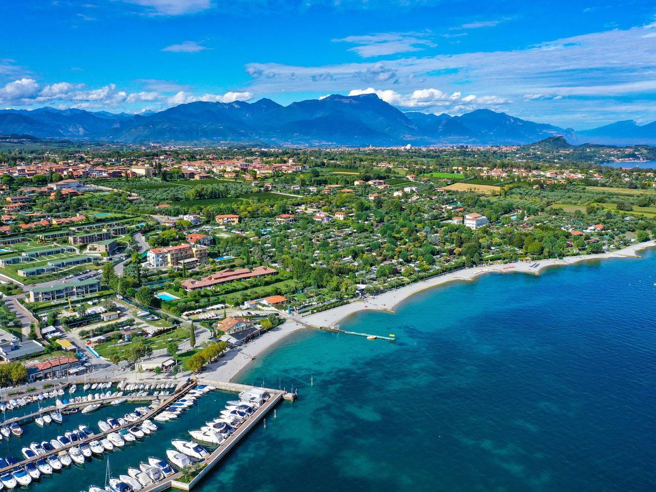 Ganze Wohnung, Relais Rosa Dei Venti - Trilocale in Moniga del Garda, Gardasee-Berge