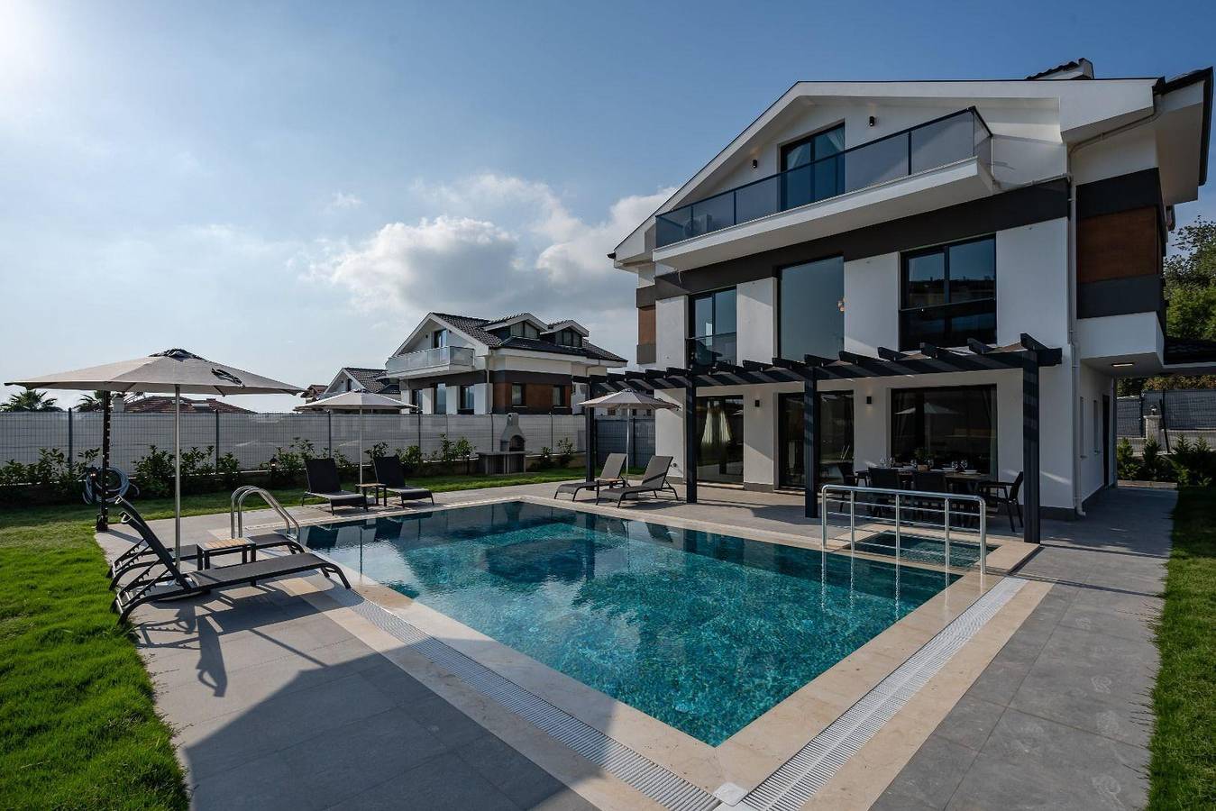 Villa in Oludeniz mit Kinderpool in Fethiye (Muğla), Muğla (province)