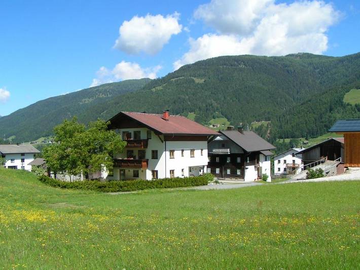 Ferienwohnung für 2 Personen, mit Balkon und Terrasse sowie Garten und Sauna in Lesachtal