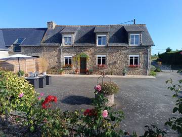 Gîte pour 6 personnes, avec terrasse et jardin à Pluduno