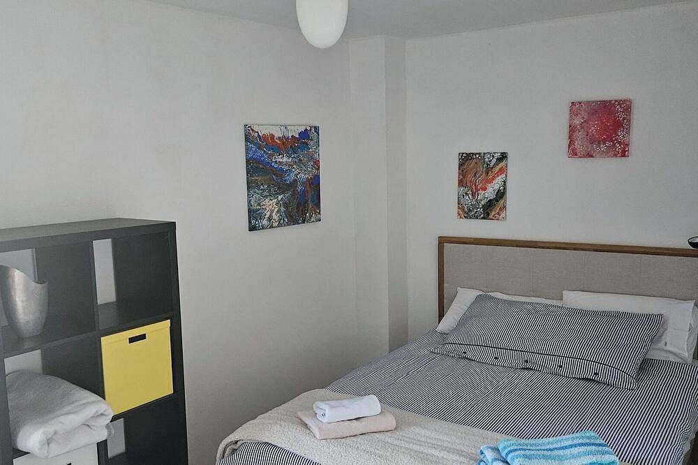 Atemberaubendes alleinstehendes Ferienhaus für 8 Leute mit  W-Lan, Tv, Innenhof und Panoramablick in Novate Mezzola, Bernina-Alpen