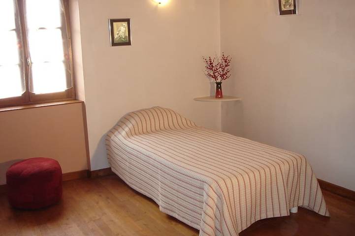 Gîte pour 5 personnes, avec terrasse à Loubejac - 2