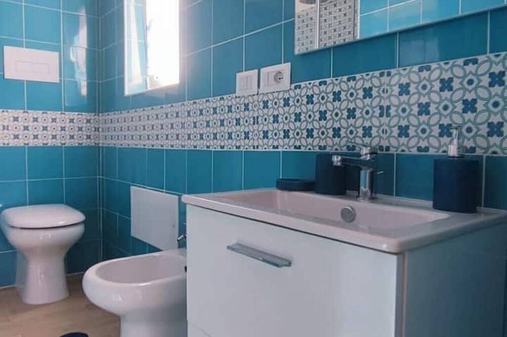 Entire apartment, Sea View Apartment in Casal Velino in Marina di Casal Velino, Cilento