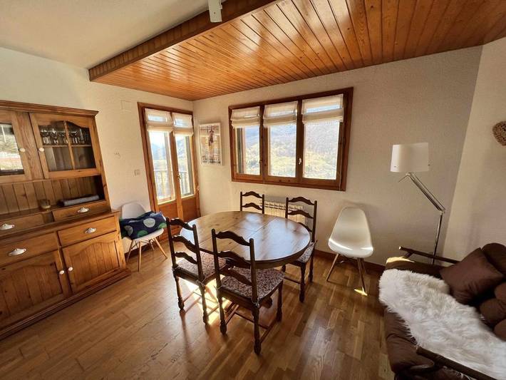 Gîte pour 6 personnes, avec terrasse et piscine dans Formigal - 4