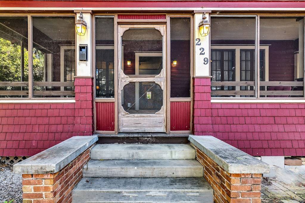 Gorgeous, Historic Downtown Home – Tucked into Uf! in Gainesville, Alachua County