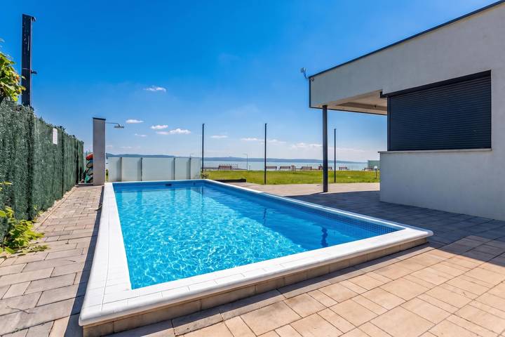 Ferienwohnung für 6 Personen, mit Balkon und Seeblick in Ungarn - 2