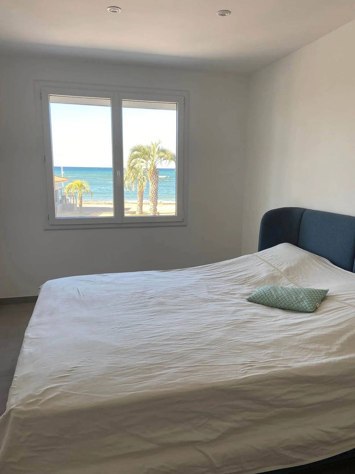 Appartement entier, Appartement à Six-Fours-les-Plages 56 m² avec vue sur la mer in Six-Fours-les-Plages, Côte méditerranéenne (France)